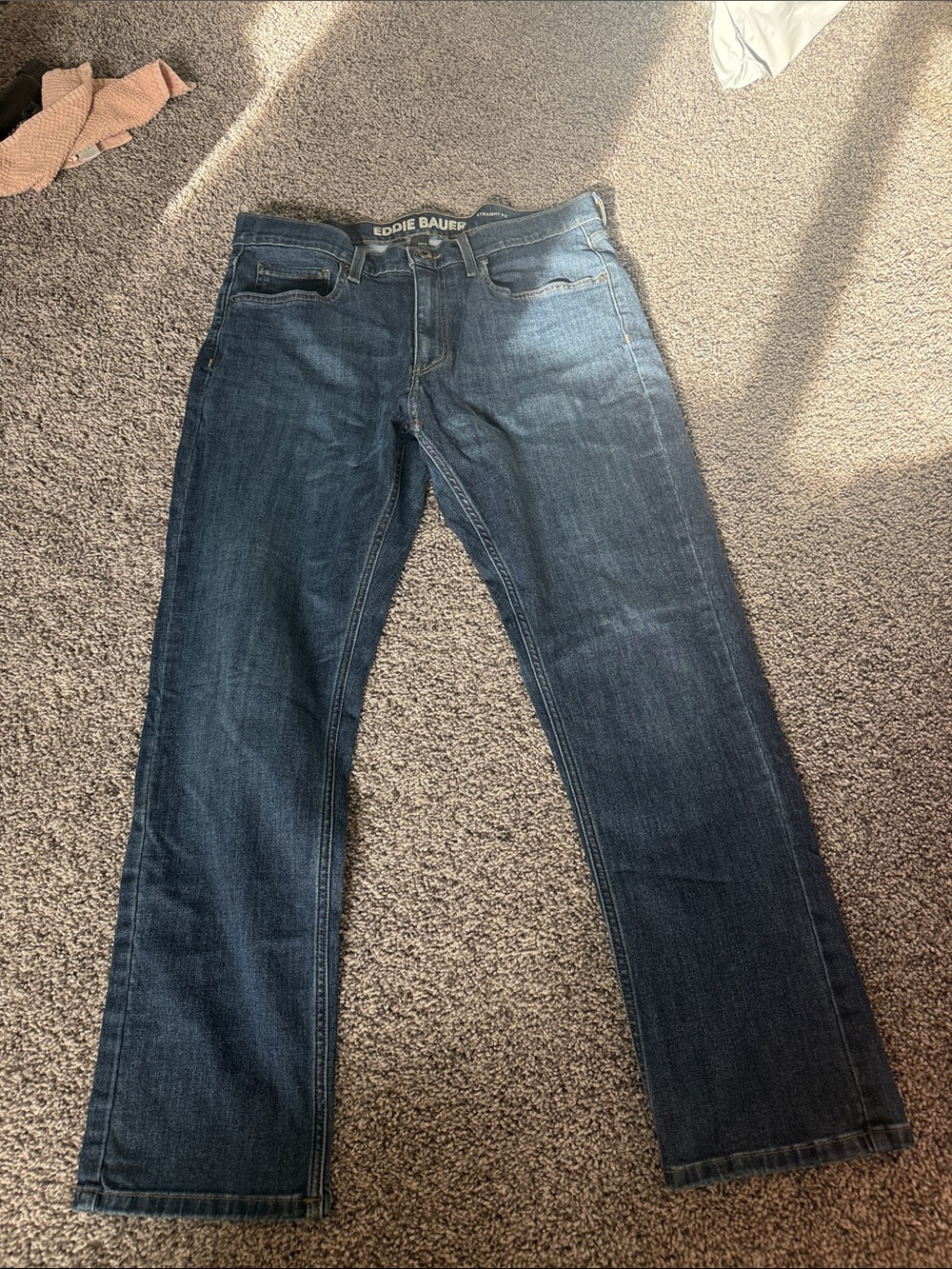 Eddie Bauer Men's Dark Blue Straight Jeans - Classic Denim